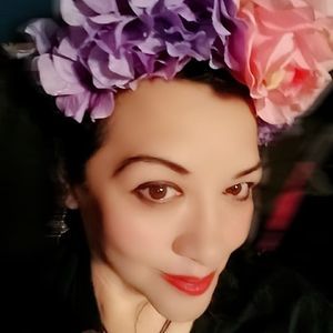 Meet your Posher, Debra